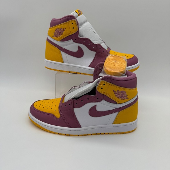 NEW Nike Air Jordan 1 Retro High OG Mens US 9.5 - Picture 3 of 10